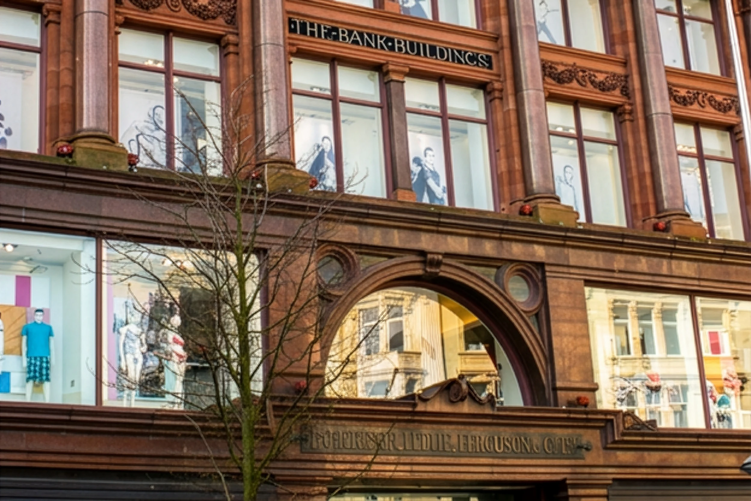 Banks Building, Facade, prior to 2018 Fire